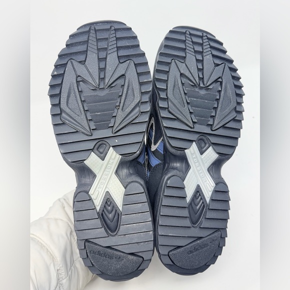 Adidas Men's Dark Blue and Red Sneakers Size 11 - Picture 14 of 14